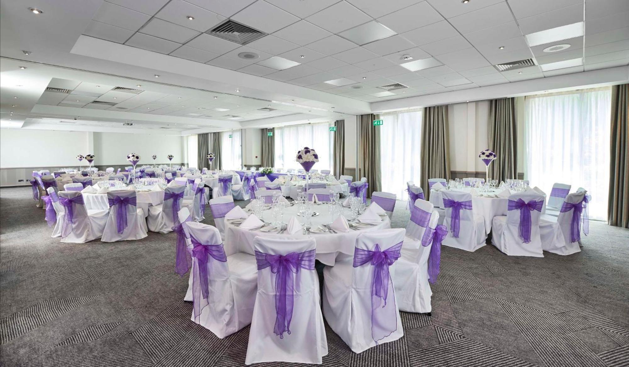 Doubletree By Hilton Bristol North Hotel Almondsbury Exterior photo