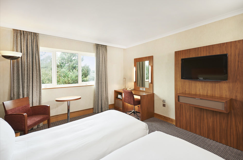 Doubletree By Hilton Bristol North Hotel Almondsbury Exterior photo
